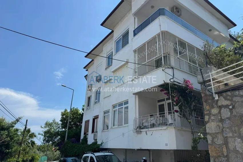 2+1 apartment in the center of Alanya, Kale Peninsula — furnished and with sea views 1