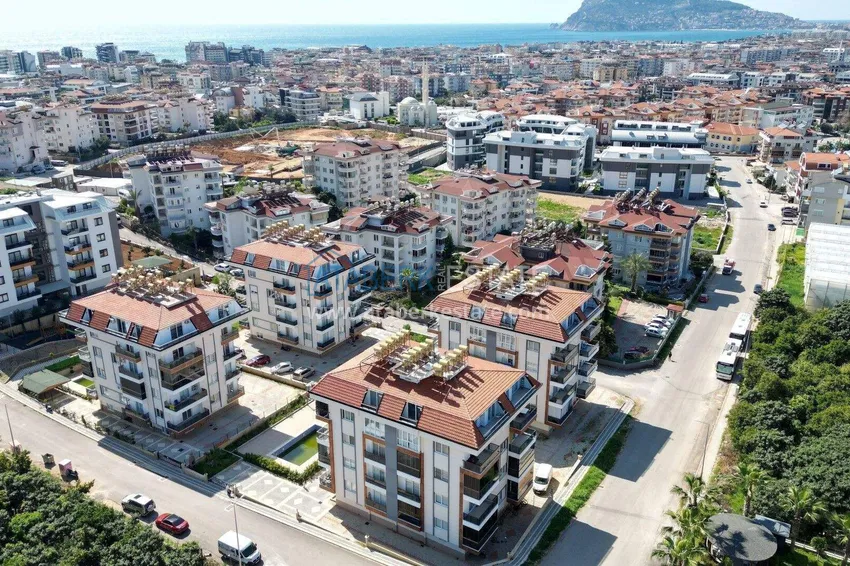 2+1 apartment in Alanya for residence permit and citizenship - furniture, glazed balcony, Oba district 1