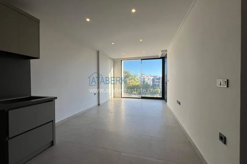 Purchase 1+1 apartment with sea view in Alanya, Avsallar district 1