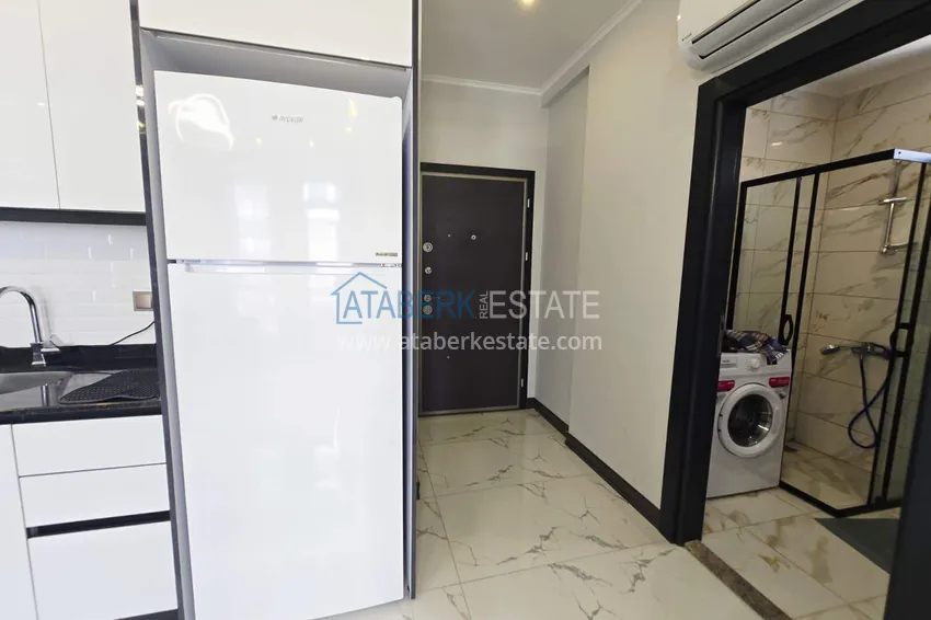 Purchase 1+1 apartment in the center of Alanya — furnished by the owner, Cleopatra beach area 1