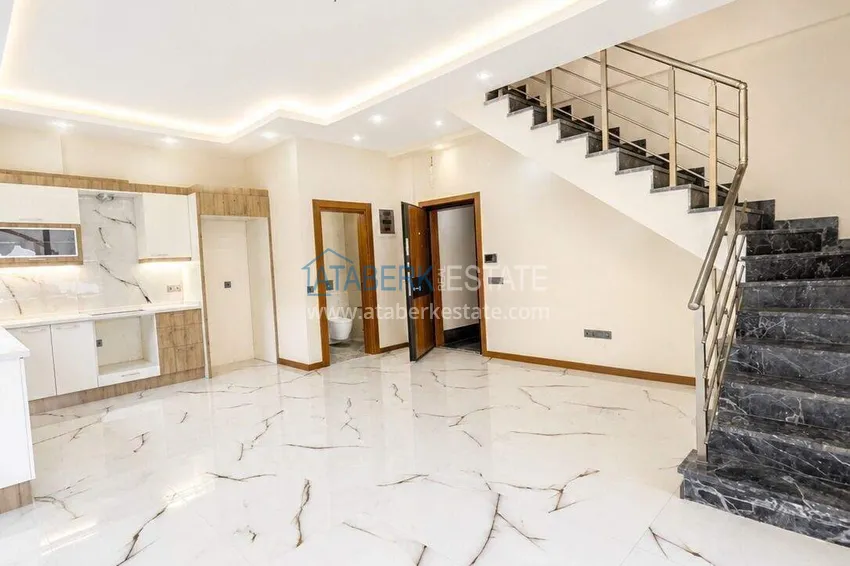 Purchase Apartment for a residence permit in the center of Alanya - 2+1 terrace duplex in a comfort-class complex 1