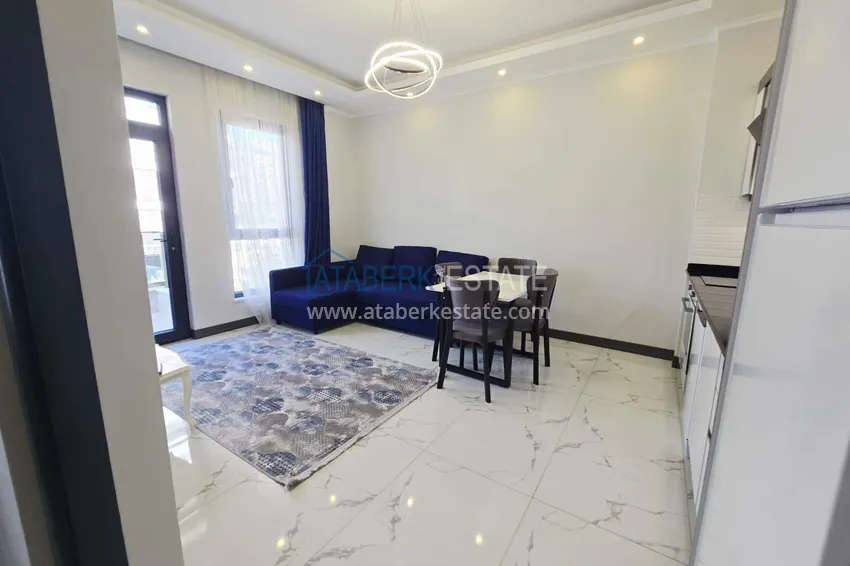 Purchase 1+1 apartment in the center of Alanya — furnished by the owner, Cleopatra beach area 2