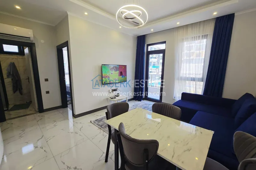 Purchase 1+1 apartment in the center of Alanya — furnished by the owner, Cleopatra beach area 7