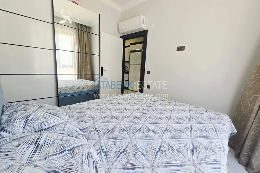 Purchase 1+1 apartment in the center of Alanya — furnished by the owner, Cleopatra beach area 9