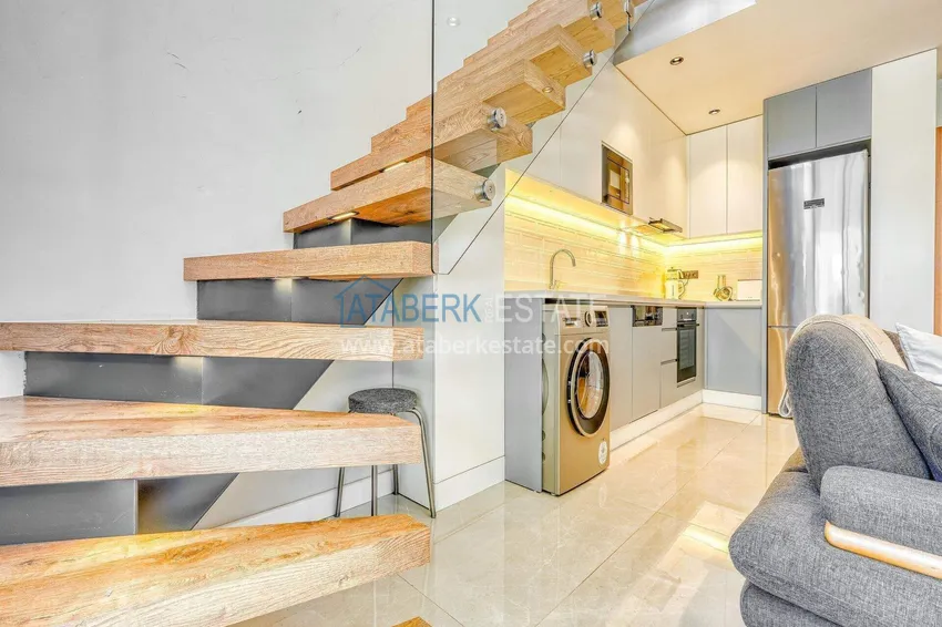 Purchase Loft 1+1 apartment in the center of Alanya - stylish interior, 250 meters from Cleopatra beach 15