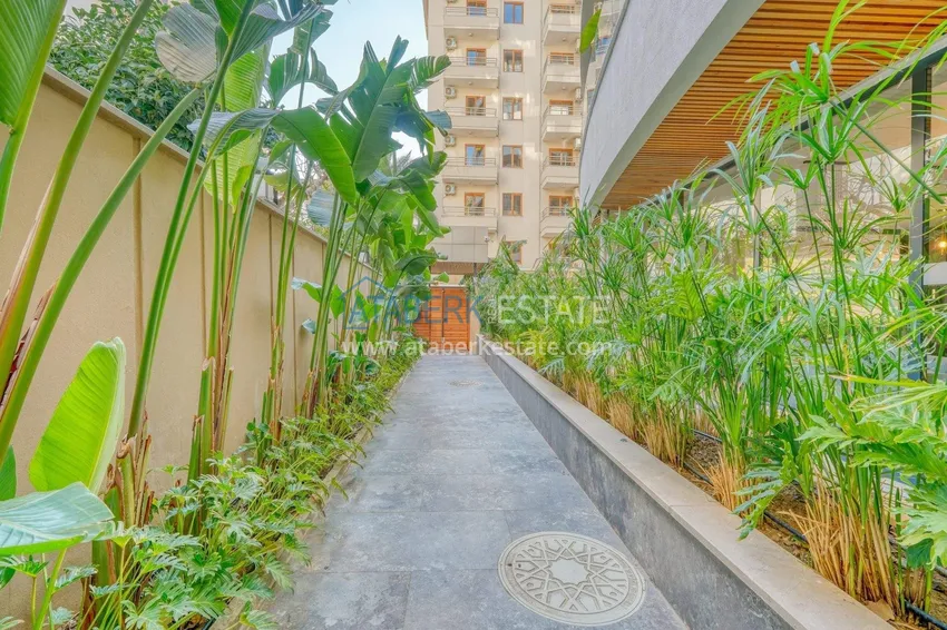 1+1 apartment in the center of Alanya — furniture, mountain view, 250 meters from Cleopatra beach 10