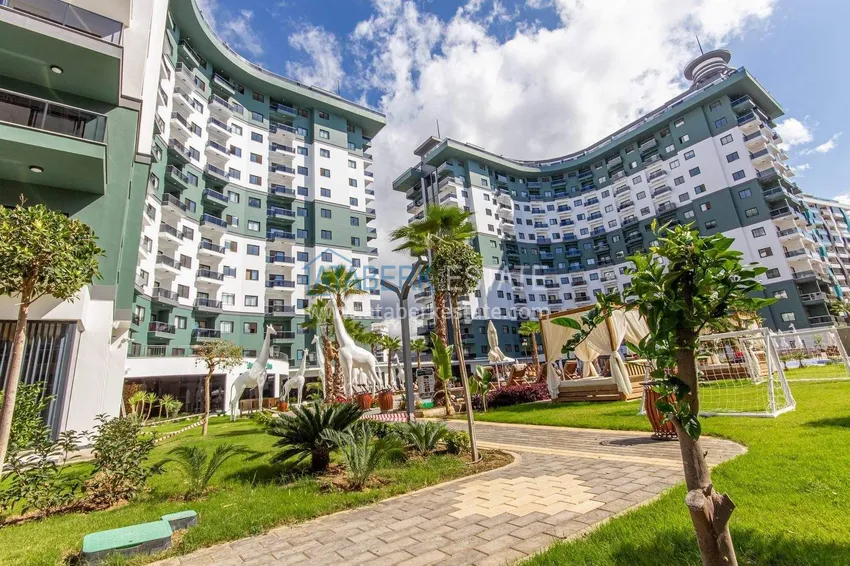 Apartment in Alanya — hotel-format complex, 550 meters from the sea, Mahmutlar district 12 