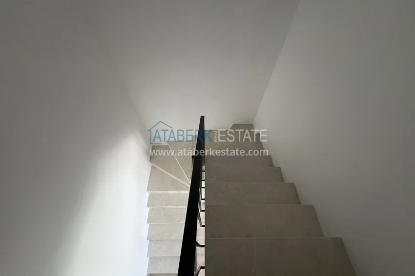 Purchase 2+1 penthouse duplex on the beachfront in Alanya, Kestel district 12 