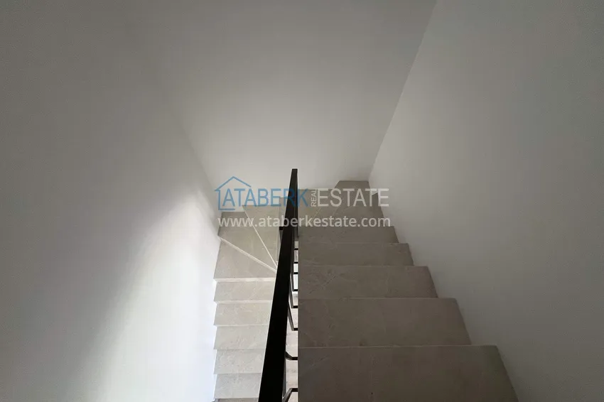 Kupuj Dwupoziomowy penthouse 2+1 przy plaży w Alanya, dzielnica Kestel 10