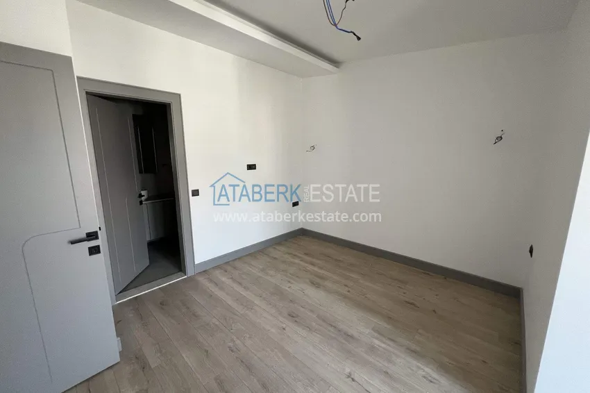 Kupuj Dwupoziomowy penthouse 2+1 przy plaży w Alanya, dzielnica Kestel 7