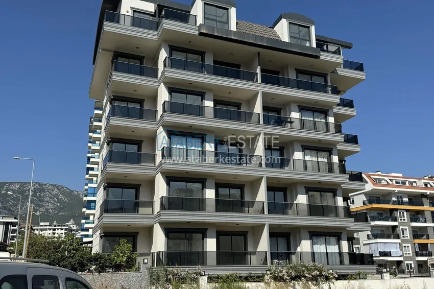 1+1 apartment in Alanya, Mahmutlar district - a modern complex near the sea 1