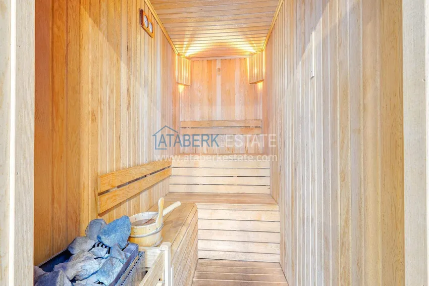 1+1 apartment in the center of Alanya — furniture, mountain view, 250 meters from Cleopatra beach 29