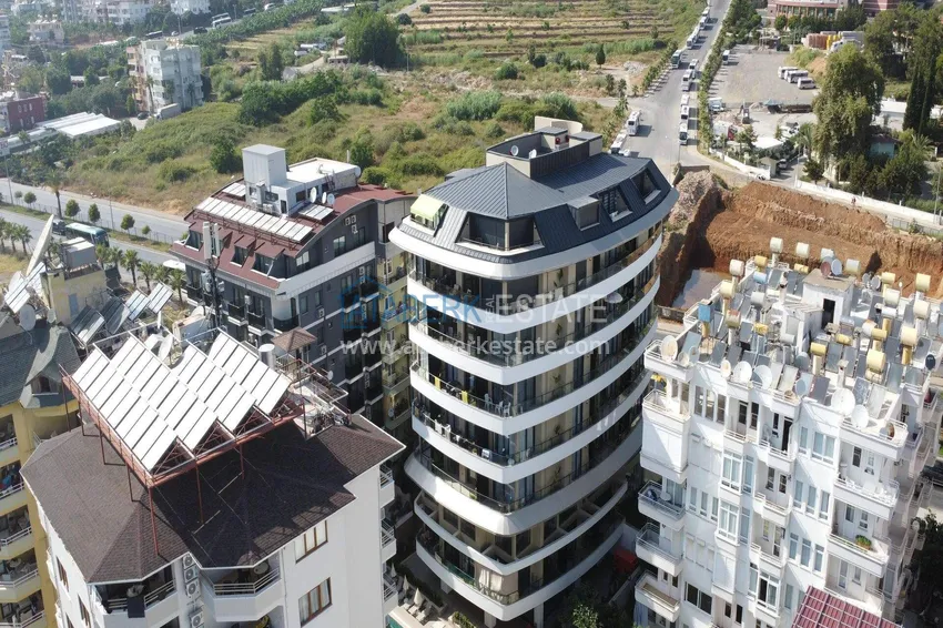 1+1 apartment in the center of Alanya — furniture, mountain view, 250 meters from Cleopatra beach 4
