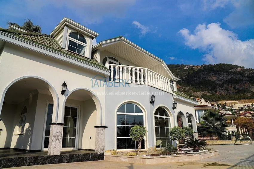 Premium villas in Alanya, Tepe Mountain District 8 