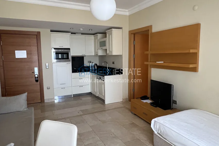 Purchase 1+1 apartment in Alanya — furniture, famous resort-style, Mahmutlar district 1 