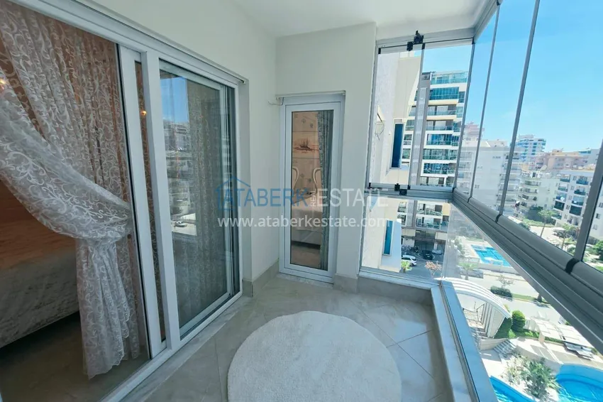 Purchase 2+1 apartment for a residence permit in Alanya, Mahmutlar district — furniture, premium complex 21 