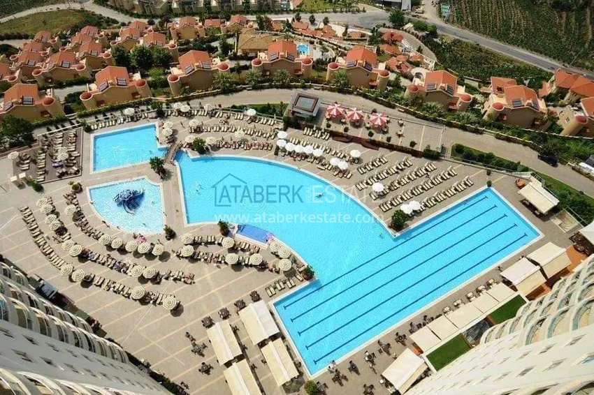 1+1 apartment in Alanya — furniture, famous resort-style, Mahmutlar district 11 