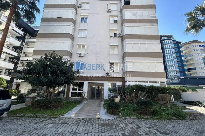 3+1 single-level apartment in Alanya - the first coastal area of Tosmur 11 