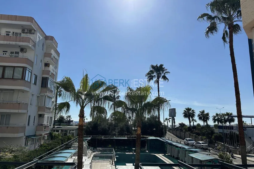 Purchase 3+1 single-level apartment in Alanya - the first coastal area of Tosmur 22 