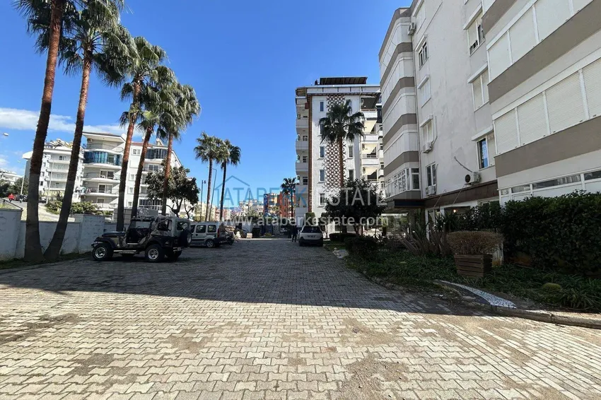 3+1 single-level apartment in Alanya - the first coastal area of Tosmur 8 