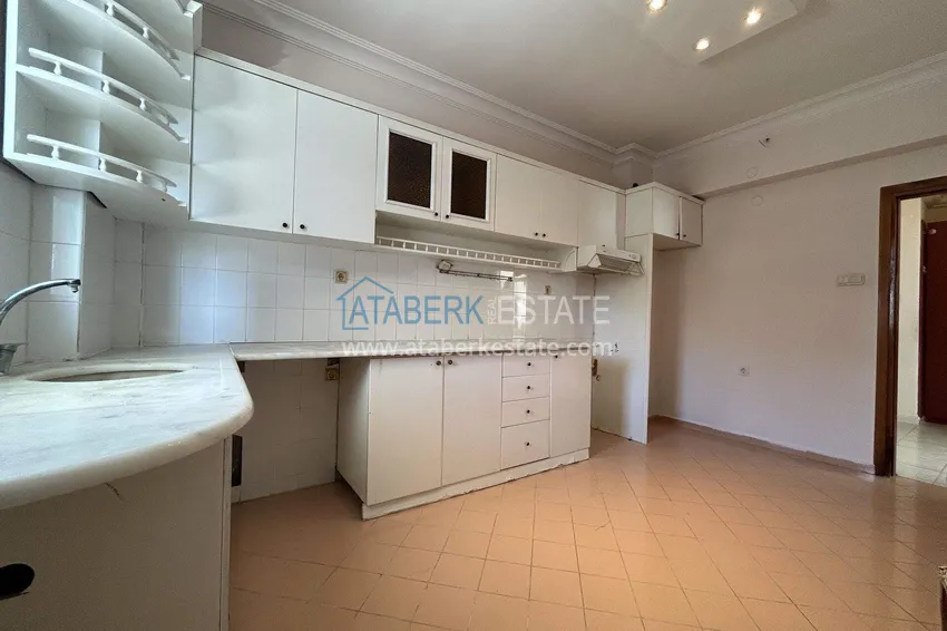 Purchase 3+1 single-level apartment in Alanya - the first coastal area of Tosmur 9 