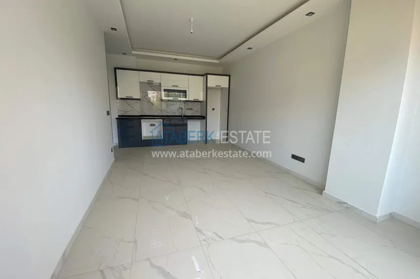 Purchase 1+1 apartment in Alanya, Mahmutlar district - a modern complex near the sea 1