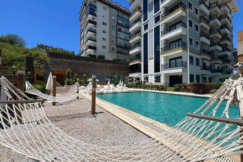 2+1 apartment in Alanya, Avsallar district - private garden, built-in furniture 2